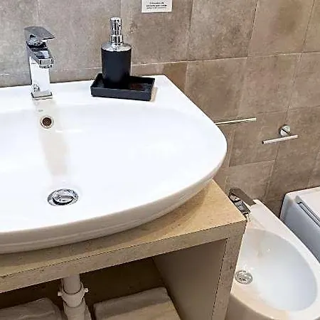 Pregiata Con Bagno Privato - Blu Di Persia 的里雅斯特